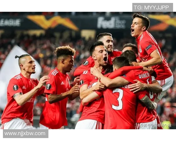 欧联杯精彩对决本菲卡与皇马战成平局红牌事件引发全场热议